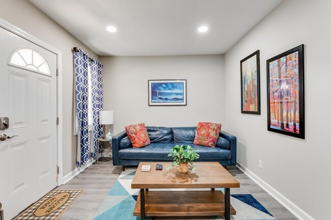 407 N 3 1/2 Ave in Hopewell, VA - Building Photo - Building Photo