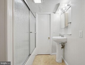 7405 Columbia Ave in College Park, MD - Building Photo - Building Photo