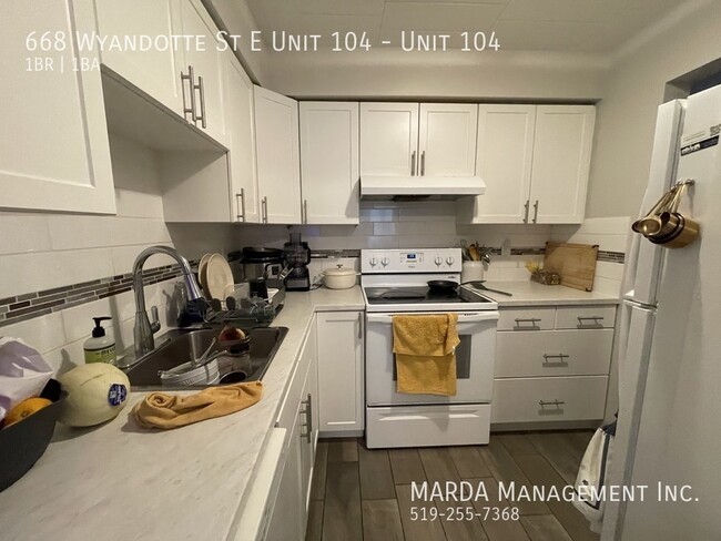 668 Wyandotte St E in Windsor, ON - Building Photo - Building Photo