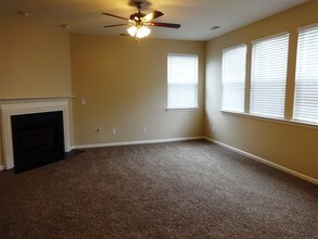 105 Graduate Ln in Ladson, SC - Building Photo - Building Photo