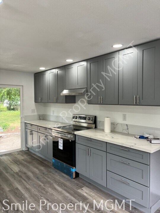 412 SE 139th Ave in Portland, OR - Building Photo