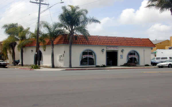 4922-4938 68th St in San Diego, CA - Building Photo