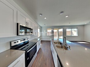 8895 Tiger Tooth Ave in Las Vegas, NV - Building Photo - Building Photo