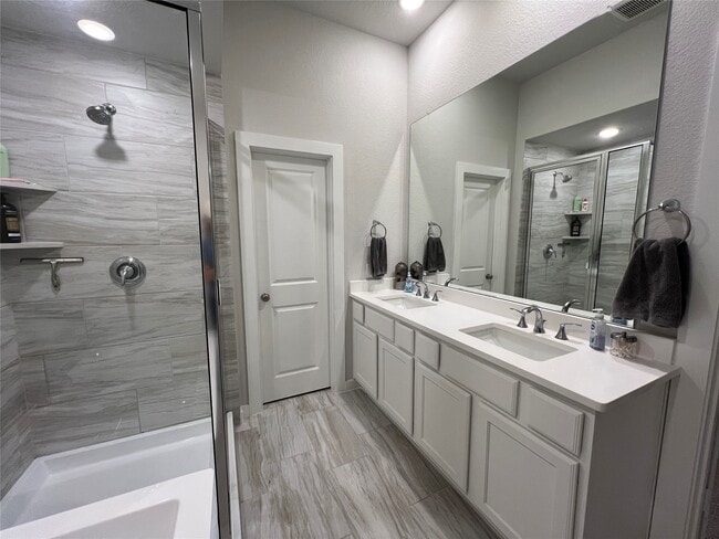 2694 Woodforest Pkwy N