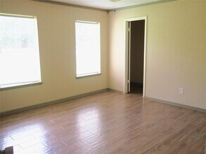 20729 Marilyn Ln in Spring, TX - Foto de edificio - Building Photo