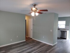 302 Ballard Ave in DeLand, FL - Building Photo - Building Photo