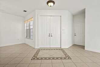 17464 SW 47th Ct in Miramar, FL - Foto de edificio - Building Photo