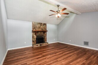 6513 Mitchell Ln SW in Mableton, GA - Building Photo - Building Photo