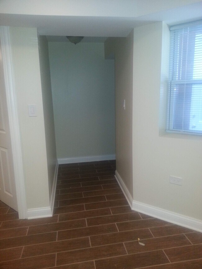 5647 W Leland Ave in Chicago, IL - Building Photo - Building Photo