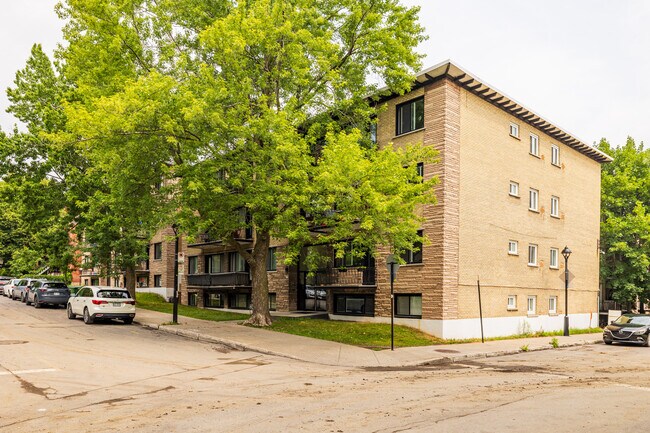 2277 Des Érables Av in Montréal, QC - Building Photo - Building Photo