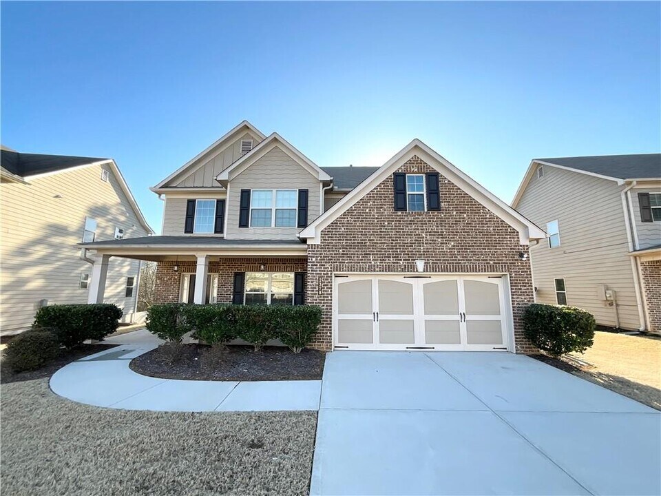2378 Misty Ivy Ct in Buford, GA - Building Photo