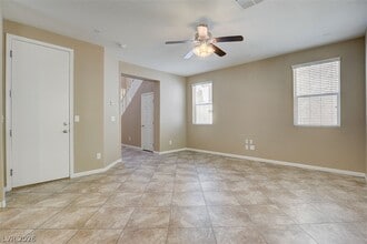 10984 Sardinia Sands Dr in Las Vegas, NV - Building Photo - Building Photo