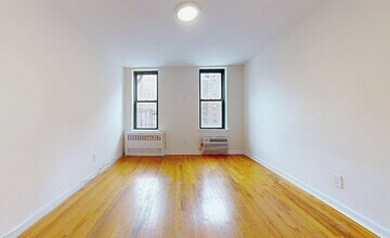First Avenue, Unit 4B in New York, NY - Building Photo - Building Photo