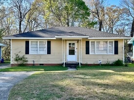 2116 Second St in Natchez, MS - Building Photo