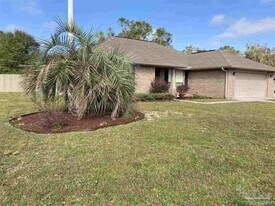 8770 Kennedy Dr in Pensacola, FL - Building Photo