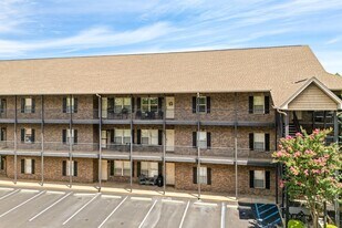 836 W Glenn Ave in Auburn, AL - Building Photo