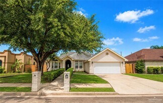 16 S 25th St in McAllen, TX - Building Photo