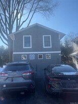 109 14th Ave in Sea Cliff, NY - Building Photo