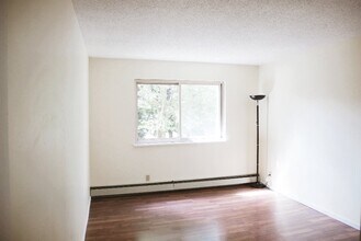 8640 Citation Dr in Richmond, BC - Building Photo - Building Photo