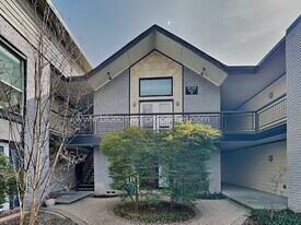 2722 Knight St in Dallas, TX - Building Photo