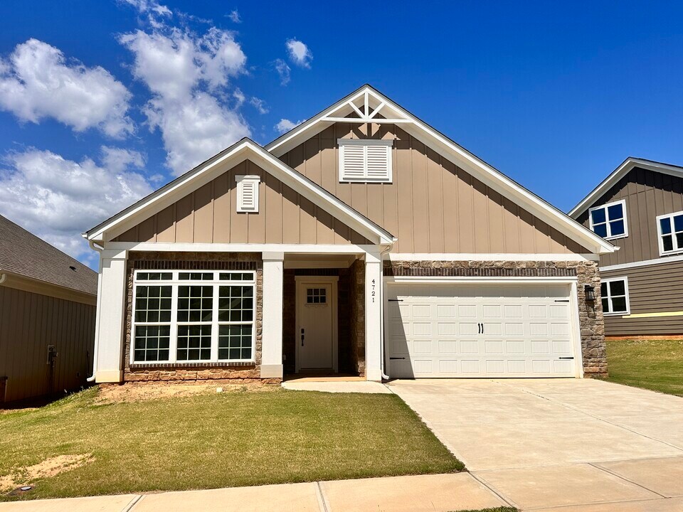 4721 Anise Cir in Sherrills Ford, NC - Building Photo