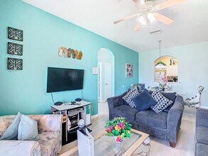 8107 Coconut Pl in Kissimmee, FL - Building Photo - Building Photo