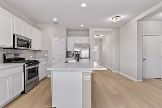 2961 Bridekirk Dr in Round Rock, TX - Building Photo - Building Photo