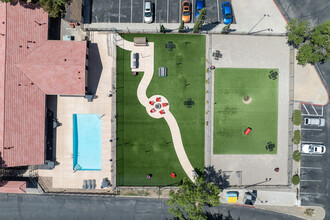 Acacia Gardens in Albuquerque, NM - Building Photo - Building Photo