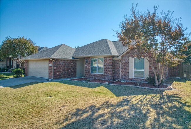 6218 Cynthia Dr in Midlothian, TX - Building Photo - Building Photo