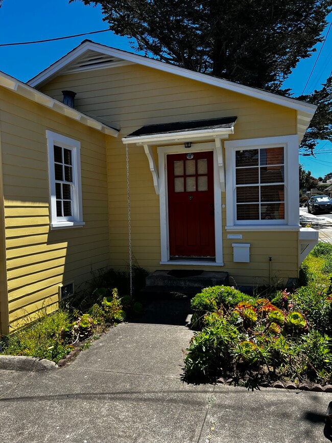property at 119 14th St