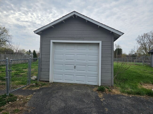 628 Dowling St in Kendallville, IN - Building Photo - Building Photo