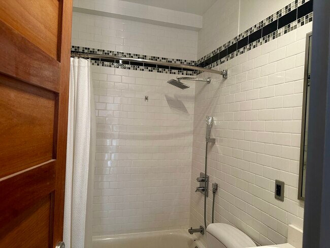 715 Tremont St in Boston, MA - Building Photo - Building Photo