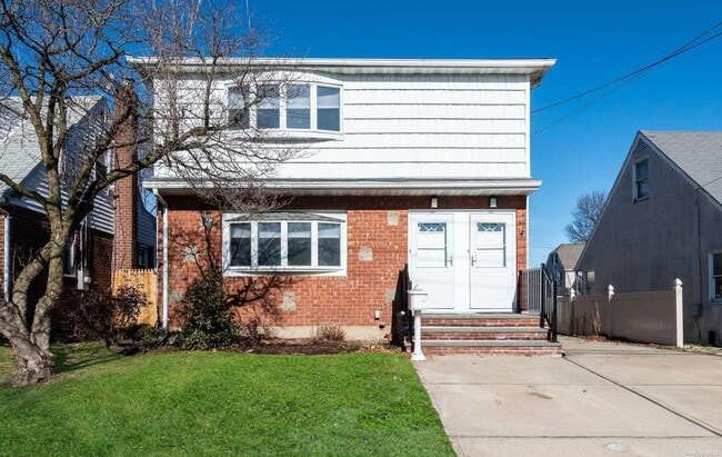 7 Winthrop Ave