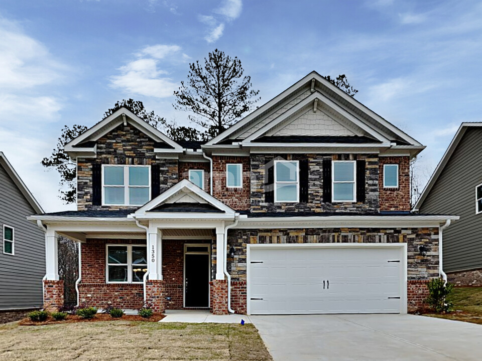 1350 Ashlyn Ct in Lawrenceville, GA - Building Photo