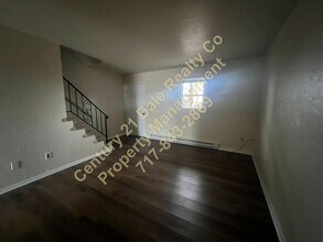 376 E King St in Dallastown, PA - Building Photo - Building Photo