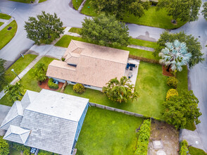 4132 Sabal Lakes Rd in Delray Beach, FL - Foto de edificio - Building Photo