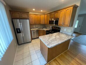 1003 Burgundy Ln in Ballwin, MO - Building Photo - Building Photo