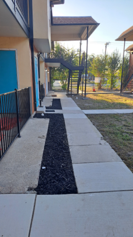 3718 Pleasanton Rd in San Antonio, TX - Building Photo - Building Photo