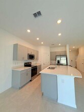2553 Penguin Blvd in Davenport, FL - Building Photo - Building Photo
