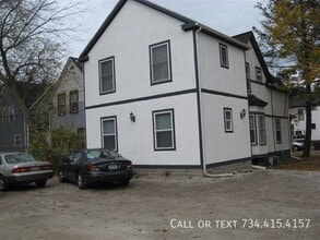 936 Mary St in Ann Arbor, MI - Building Photo - Building Photo