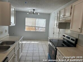 4735 El Vedado St in San Antonio, TX - Building Photo - Building Photo