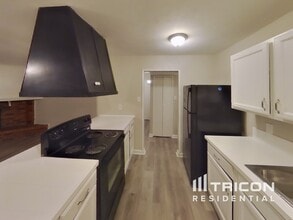 1711 Pilot Way in Garland, TX - Building Photo - Building Photo