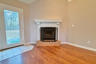 315 S Maple Dr in Hinesville, GA - Building Photo - Building Photo