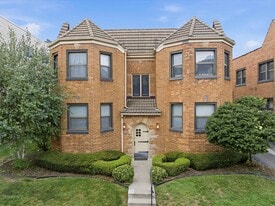 4514 Broadway, Unit #2A in Kansas City, MO - Building Photo