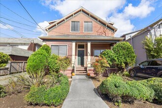 537 Central Ave-Unit -537 Central Ave #D in Alameda, CA - Building Photo - Building Photo