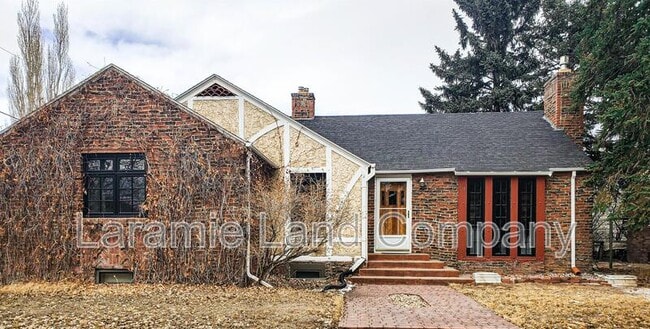 property at 1115 E Park Ave