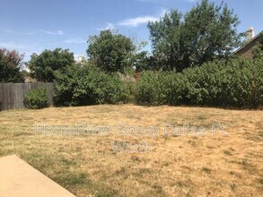 1921 Caddo Springs Dr in Justin, TX - Building Photo - Building Photo