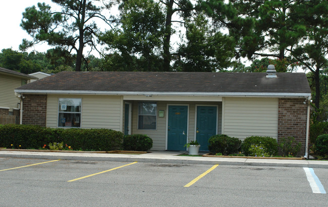 Buccaneer Villa in Fernandina Beach, FL - Building Photo - Building Photo