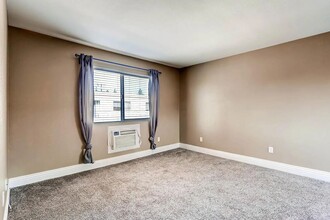 1160 E Lexington Ave in El Cajon, CA - Building Photo - Building Photo