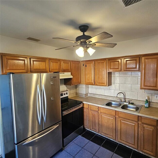3413 W Cherokee Ave in Tampa, FL - Building Photo - Building Photo